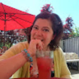 Meet your Posher, Ana